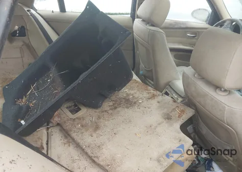 2006 BMW 325Xit z USA, uszkodzony, nr VIN WBAVT13516KW22546